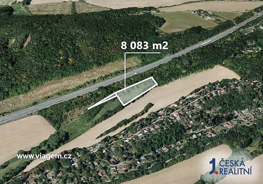 Pole 8 083 m² – pohled 2