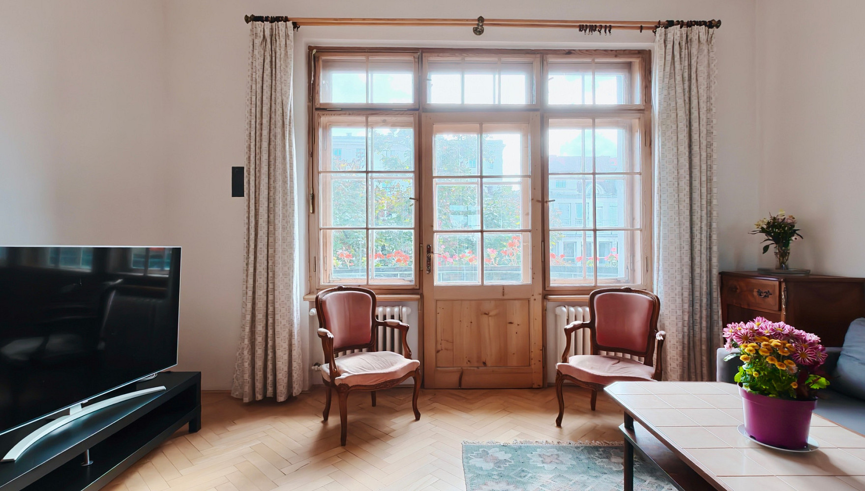 Pronájem bytu 4+kk 94 m² – fotografie 4