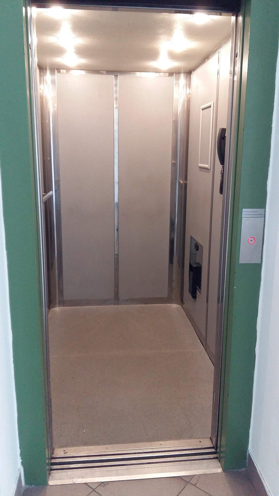 Pronájem kanceláře 38 m² — photo 5