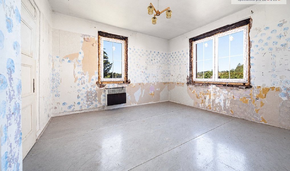 Prodej bytu 3+1 91 m², Hostinné – náhled fotky 2
