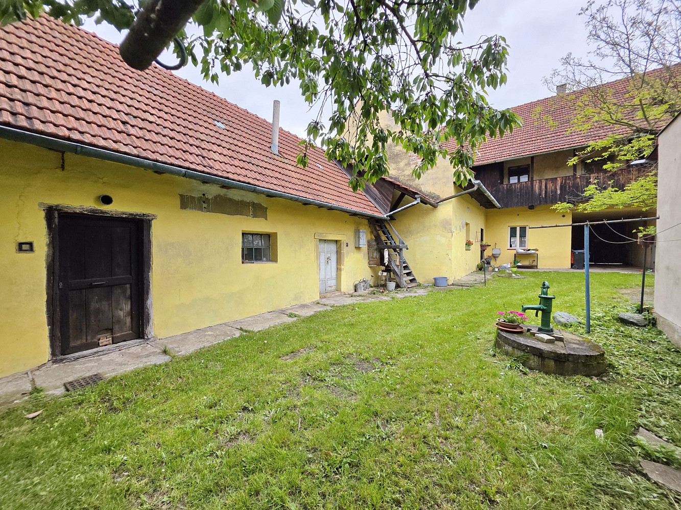 Prodej chaty/chalupy 700 m² s pozemkem 1 816 m² — photo 4
