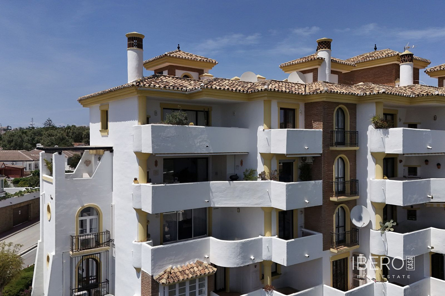 Piso 3+kk – Mijas, Urbanización Sitio de Calahonda - Vista 3
