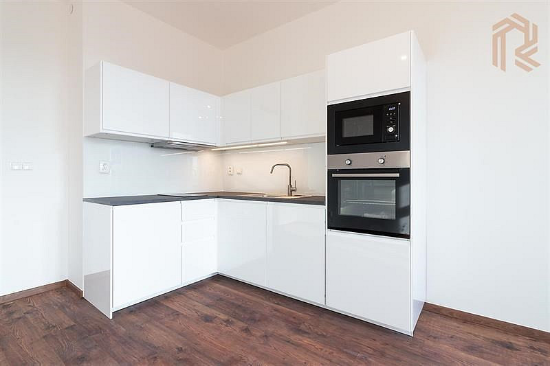 Pronájem bytu 1+kk 31 m² — photo 4