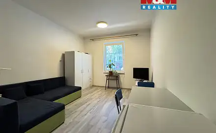 Pronájem bytu 1+kk 23 m², Kvítková, Zlín
