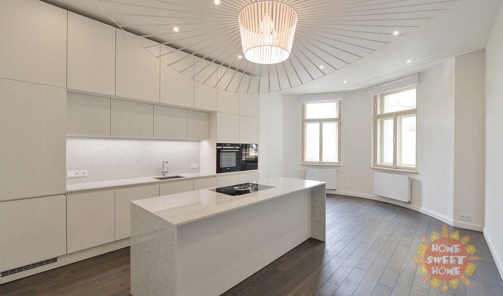 Pronájem bytu 4+kk 137 m², Praha – fotka 1 z 21