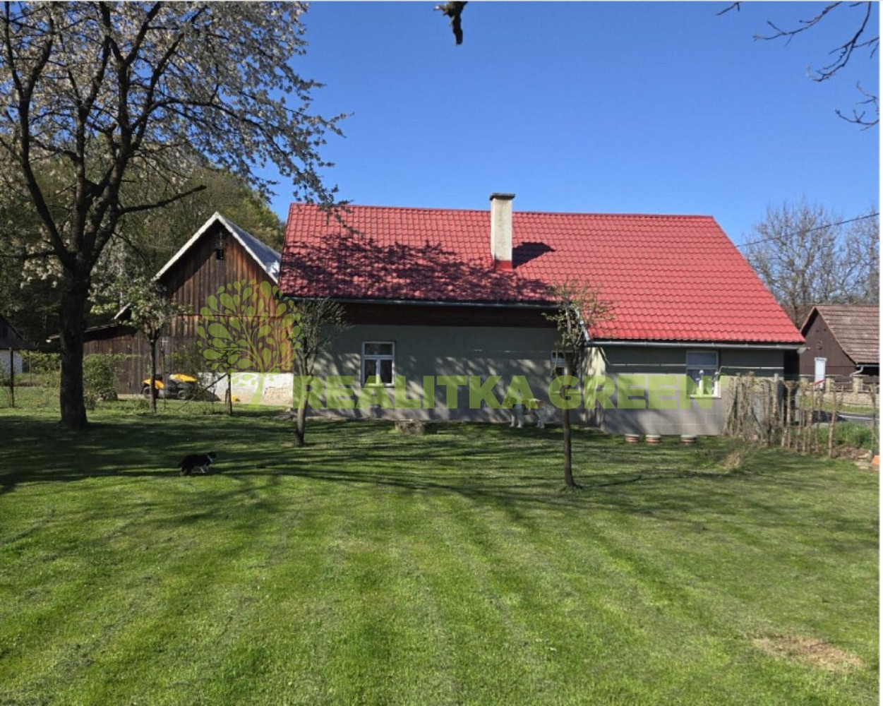 Prodej domu 550 m² s pozemkem 2 336 m²