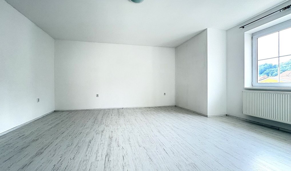 Pronájem bytu 4+1 130 m², Vimperk – náhled fotky 4