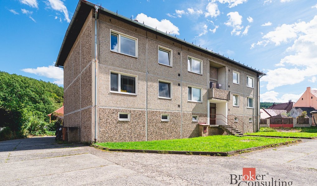 Prodej bytu 3+1 80 m², Kolinec – fotka 1 z 22