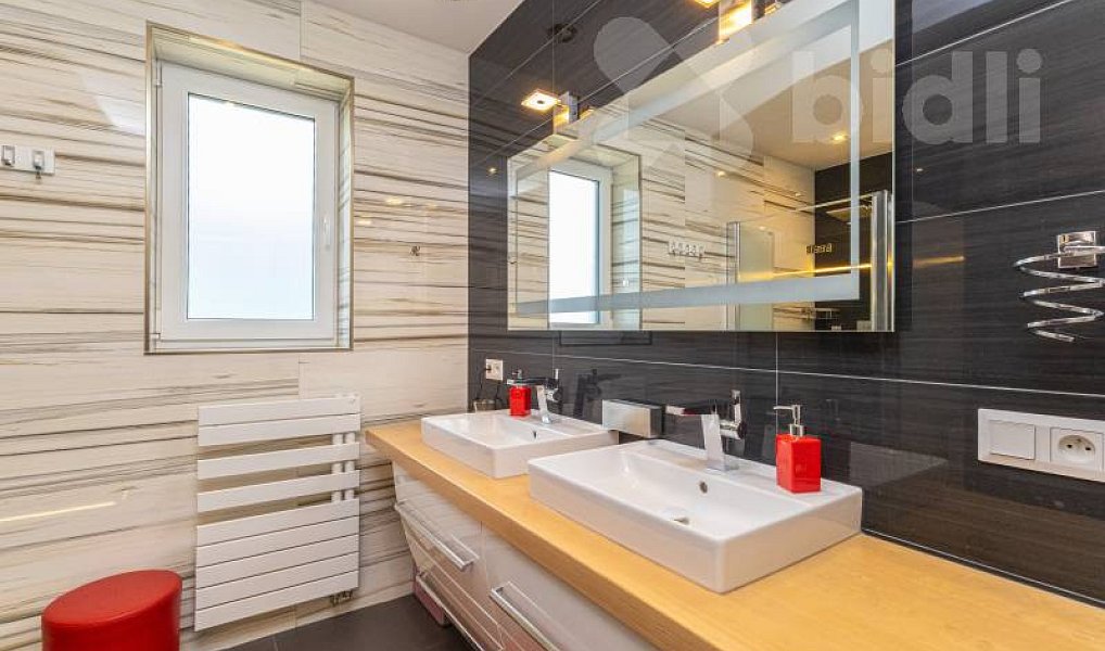 Prodej domu 189 m² s pozemkem 921 m², Nýrsko – náhled fotky 11