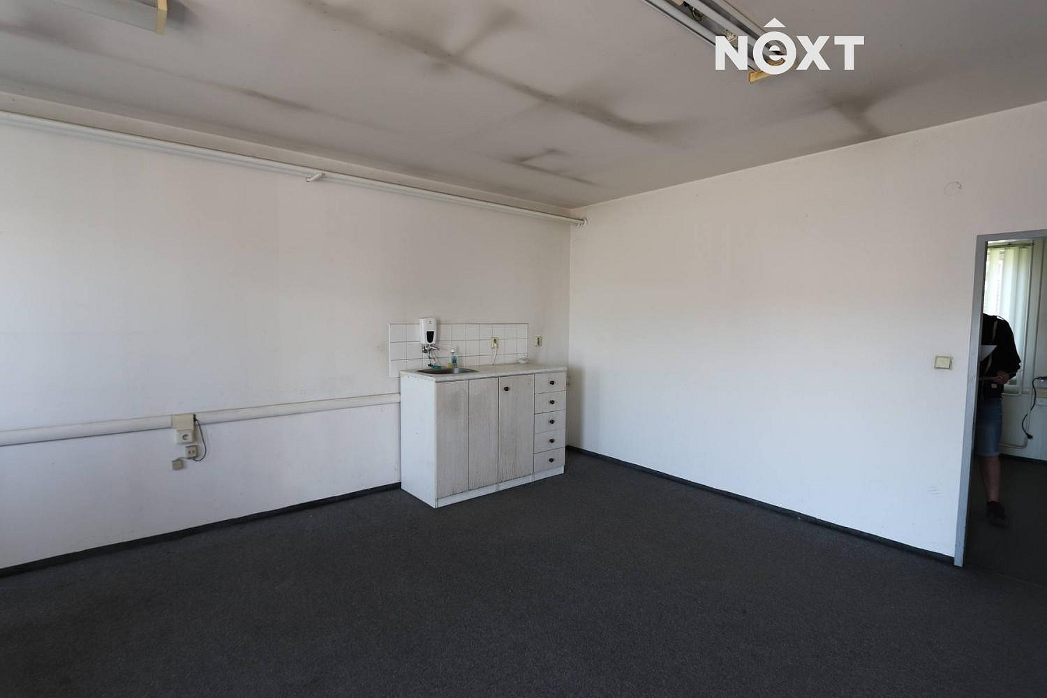 Pronájem kanceláře 278 m²