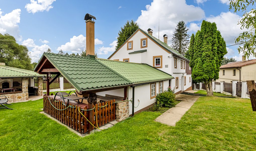 Prodej domu 264 m² s pozemkem 732 m², Nový Oldřichov – náhled fotky 3