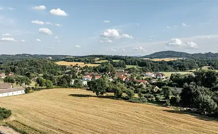 Prodej stavebního pozemku 7 150 m², Týnec nad Sázavou, okres Benešov