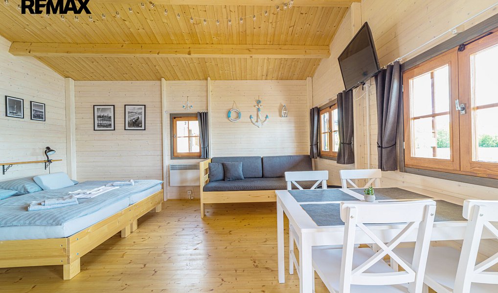Prodej ubytovacího objektu 369 m², Nový Malín – náhled fotky 5