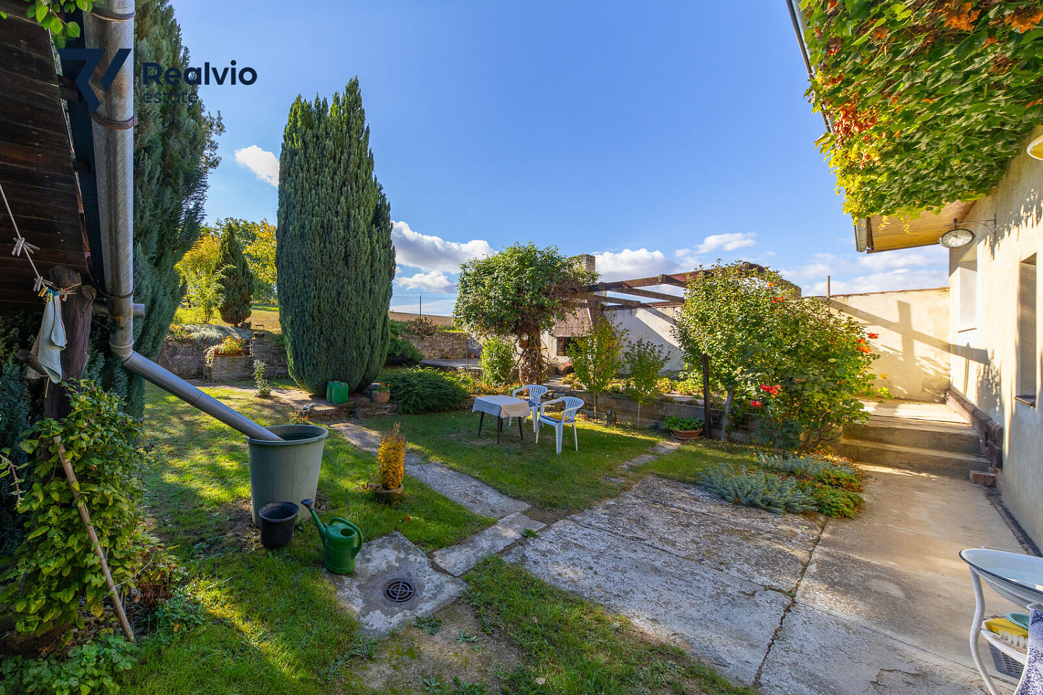 Prodej domu 100 m² s pozemkem 1 145 m²