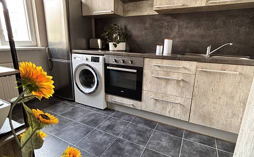 Prodej bytu 2+1 44 m², V Zálomu, Ostrava