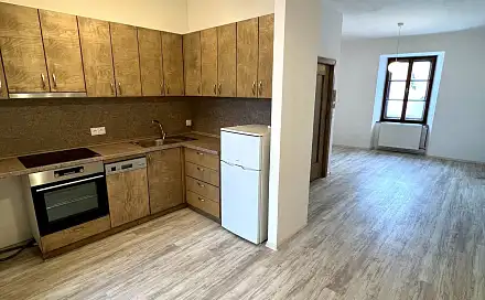 Pronájem bytu 1+kk 36 m², Kostelní, Jindřichův Hradec - Jindřichův Hradec I