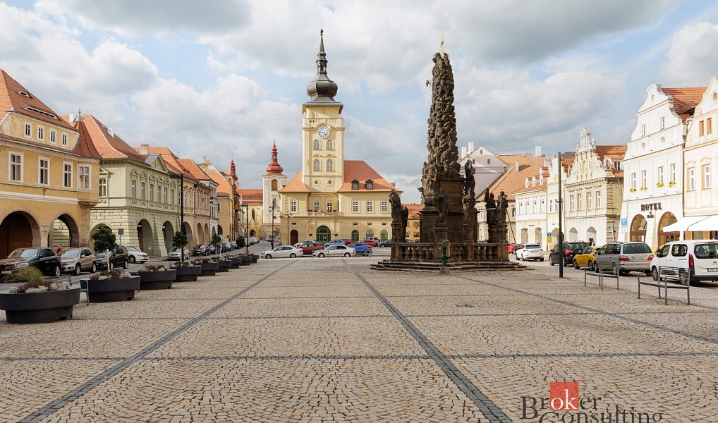 Prodej domu 286 m² s pozemkem 868 m², Žatec – náhled fotky 42