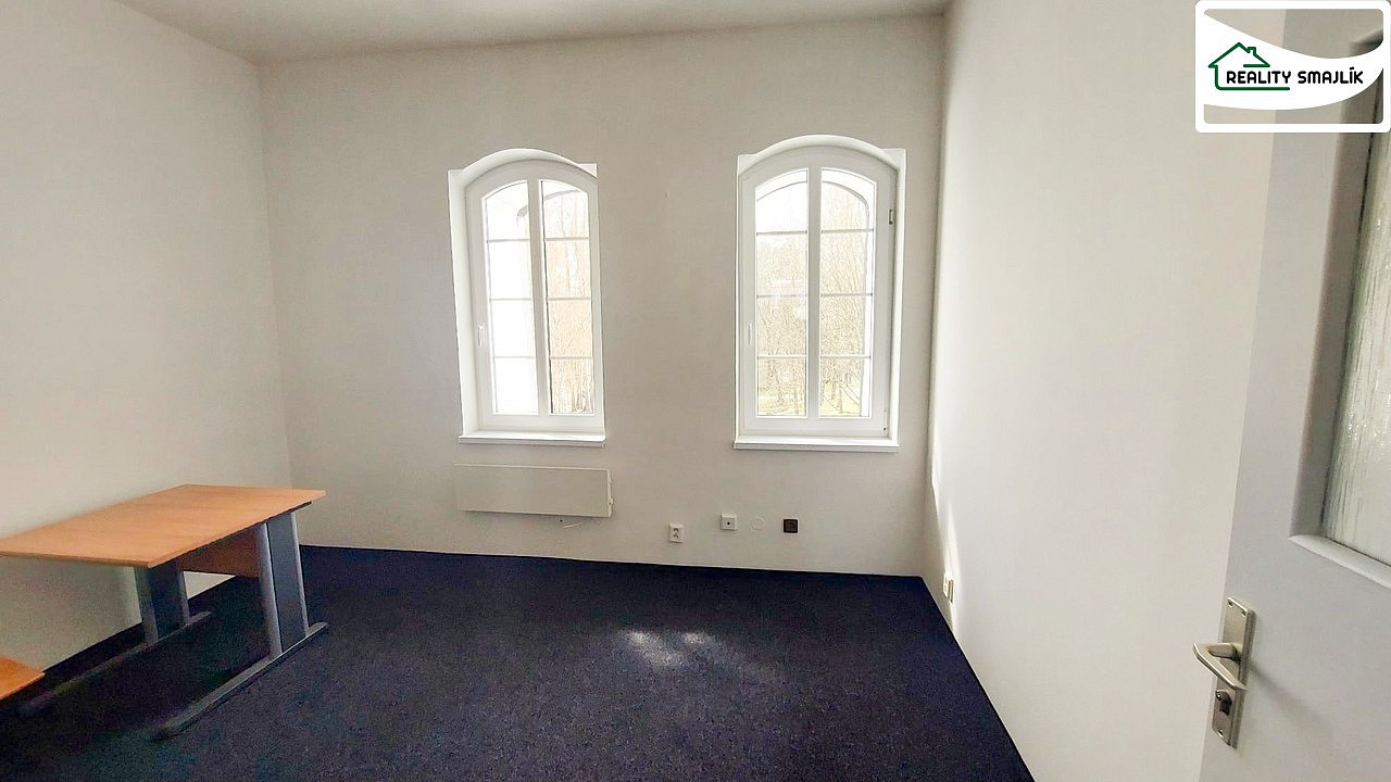 Pronájem kanceláře 64 m² – fotografie 3