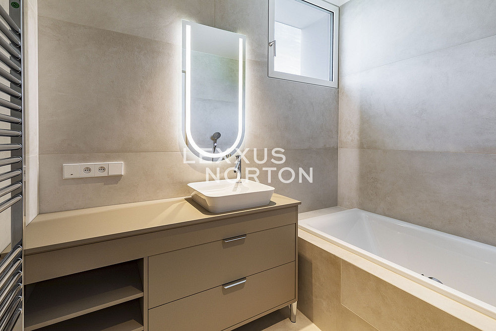 Pronájem bytu 3+kk 114 m² – fotografie 4