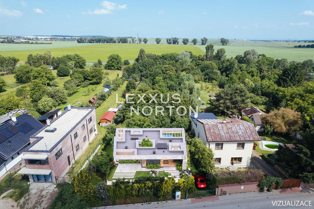Prodej stavebního pozemku 2 573 m² — photo 2