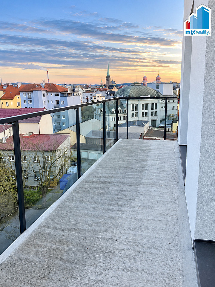 Pronájem bytu 2+kk 56 m² – fotografie 4