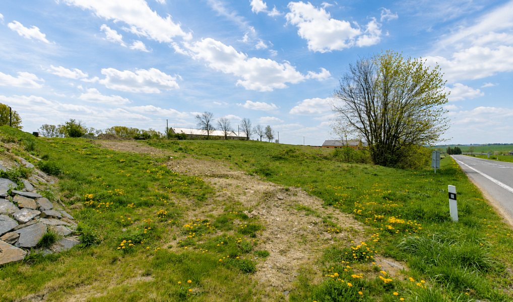 Prodej stavebního pozemku 1 720 m², Staré Město – náhled fotky 5