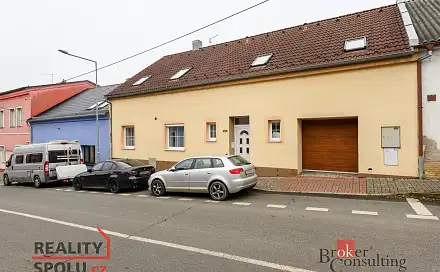 Prodej domu 250 m² s pozemkem 437 m², Bratří Nejedlých, Beroun - Beroun-Město