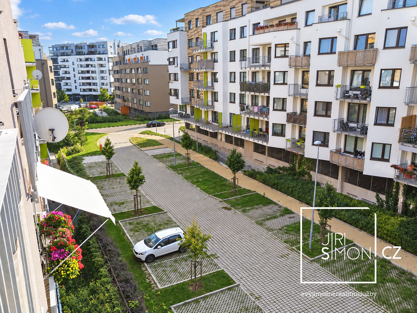 Pronájem bytu 2+kk 56 m² – fotografie 4