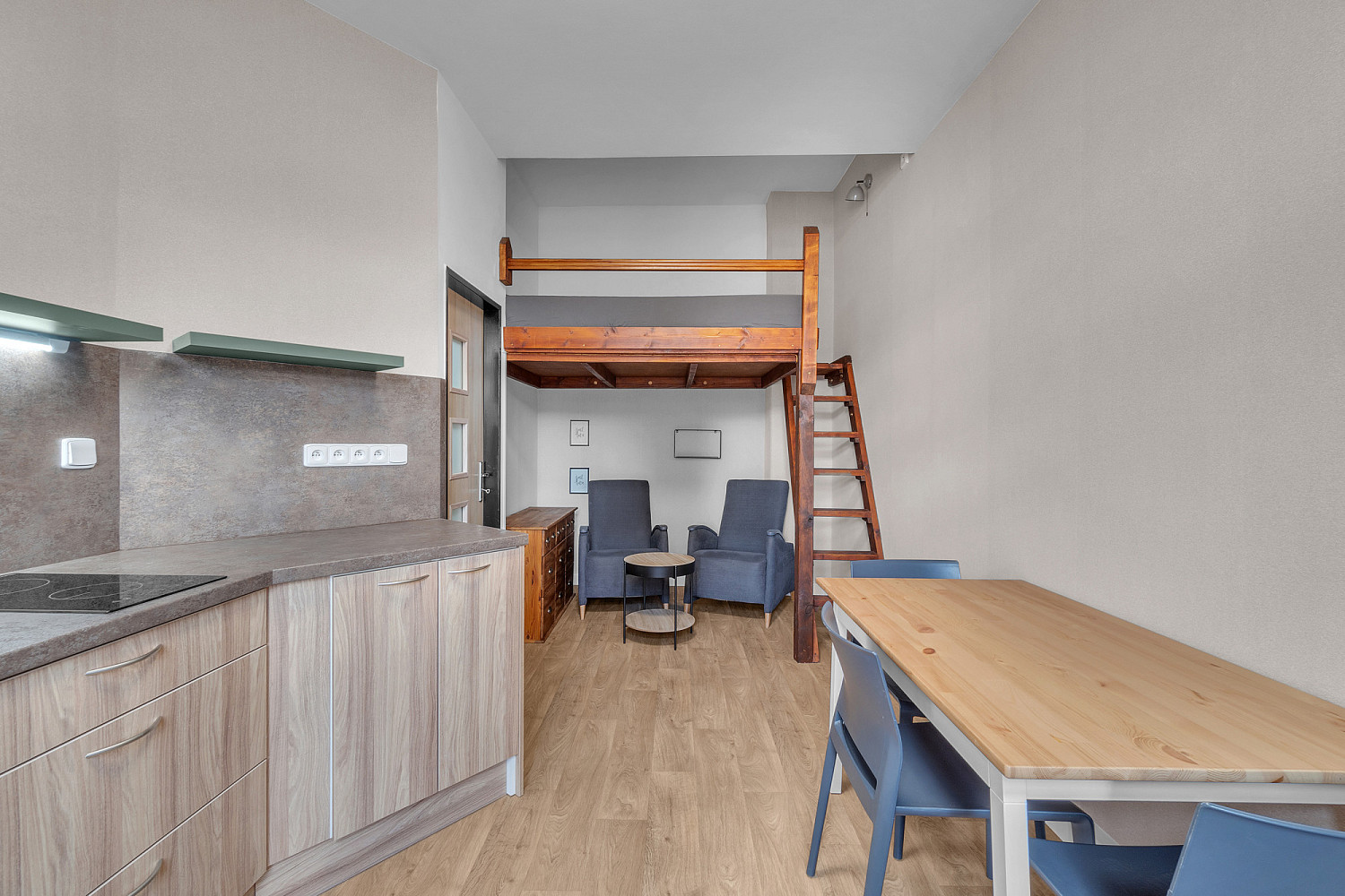 Pronájem bytu 1+kk 37 m² – fotografie 3