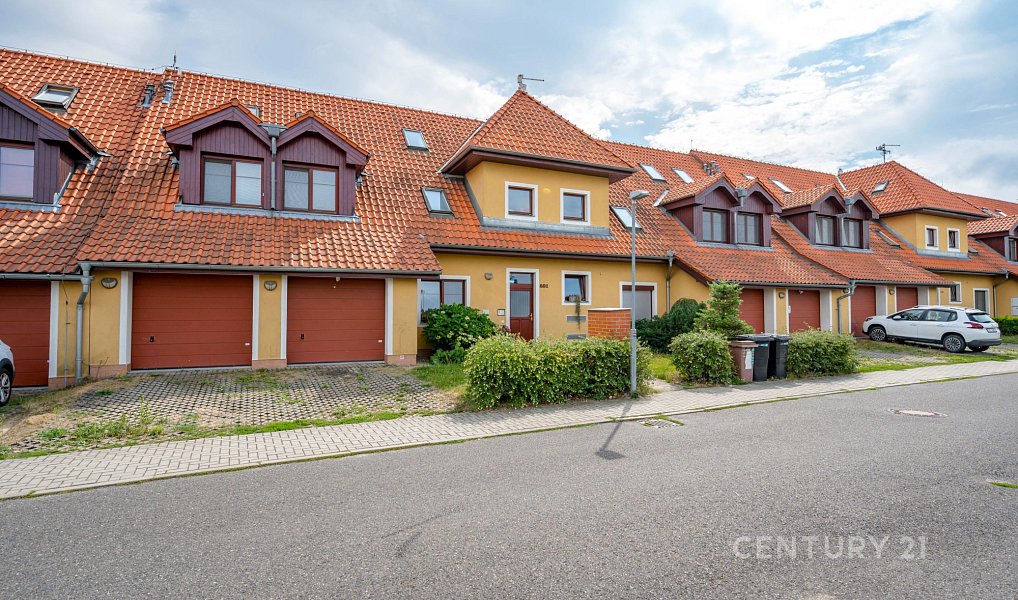 Prodej bytu 2+kk 45 m², Jesenice – náhled fotky 19