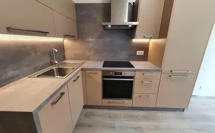 Pronájem bytu 2+1 75 m², Podolská, Praha 4 - Podolí