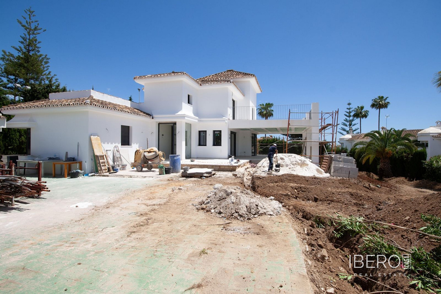 Prodej domu 295 m² s pozemkem 1 339 m²