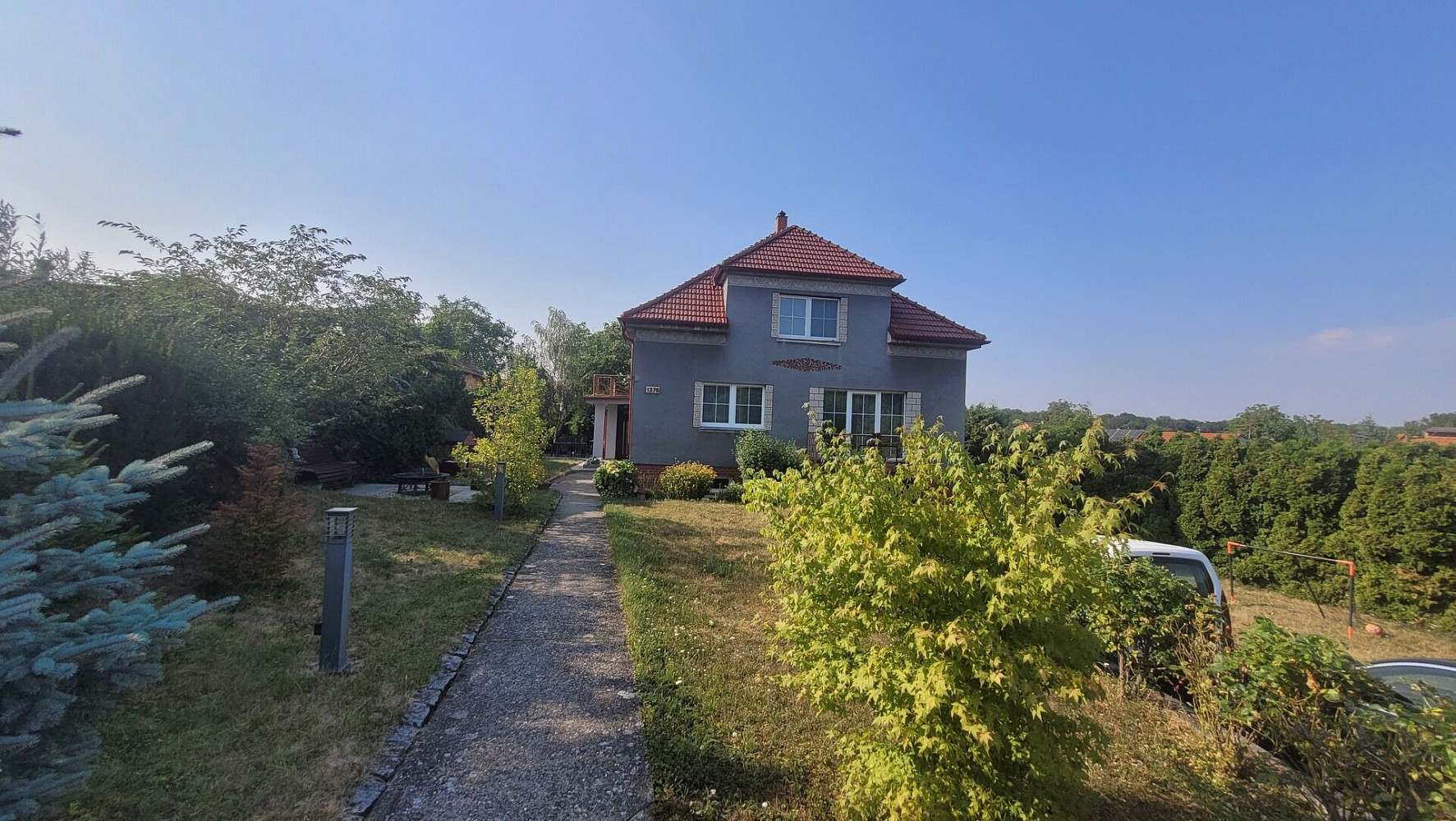 Prodej domu 180 m² s pozemkem 1 075 m²