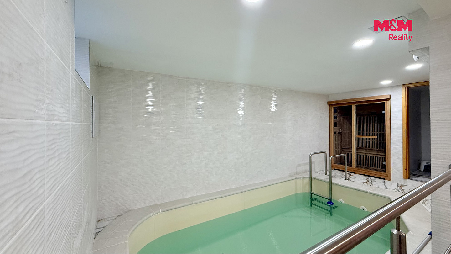Prodej domu 380 m² s pozemkem 280 m² – fotografie 3