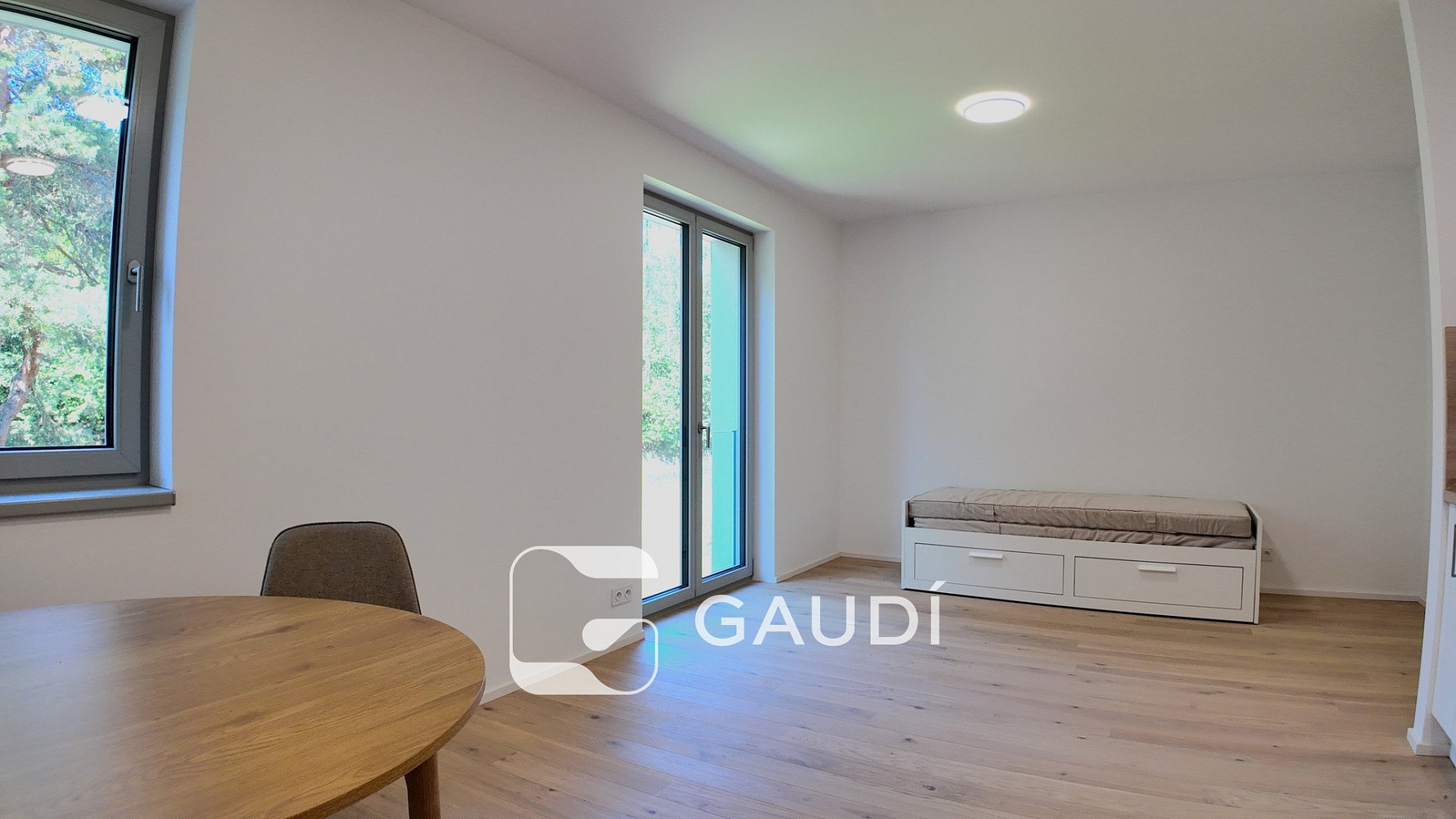Pronájem bytu 1+kk 37 m² — photo 4