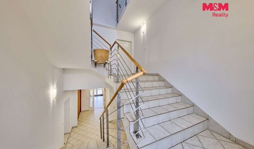 Pronájem domu 185 m² s pozemkem 1 755 m², Trutnov – náhled fotky 16