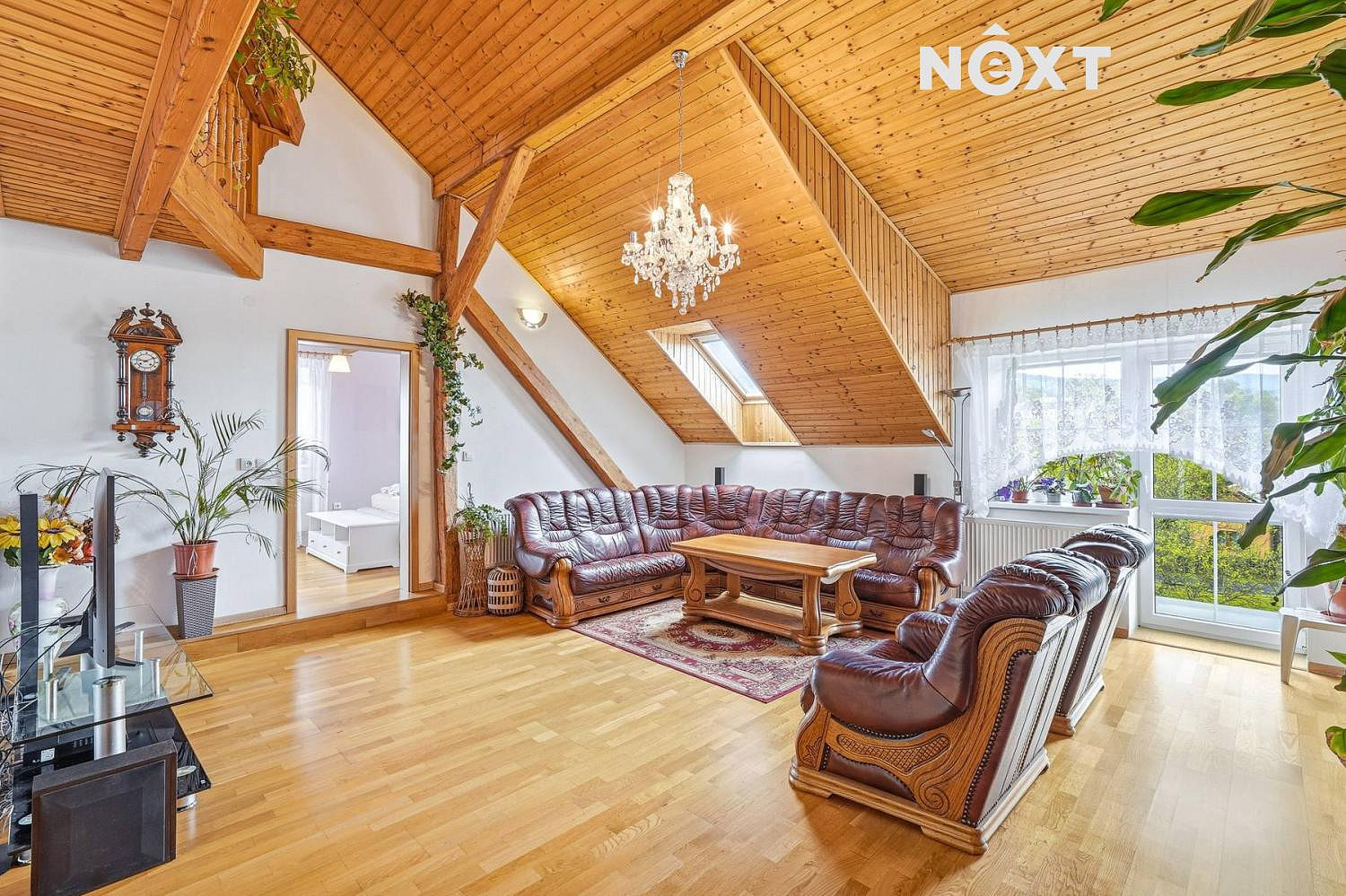 Prodej domu 470 m² s pozemkem 4 293 m² – pohled 6