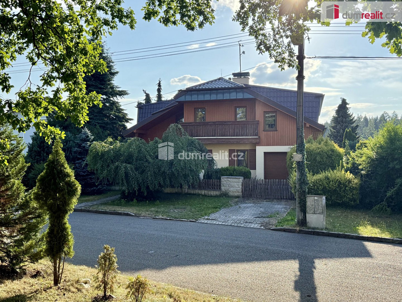 Prodej domu 330 m² s pozemkem 944 m²