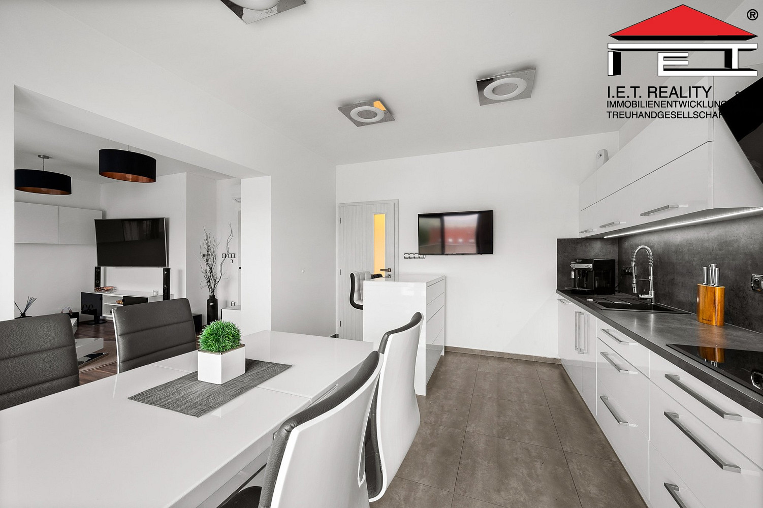 Prodej bytu 3+1 87 m² — photo 4