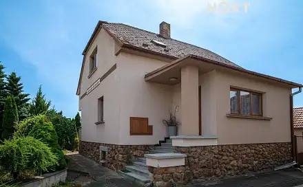 Prodej domu 142 m² s pozemkem 998 m², Zahájí, okres České Budějovice