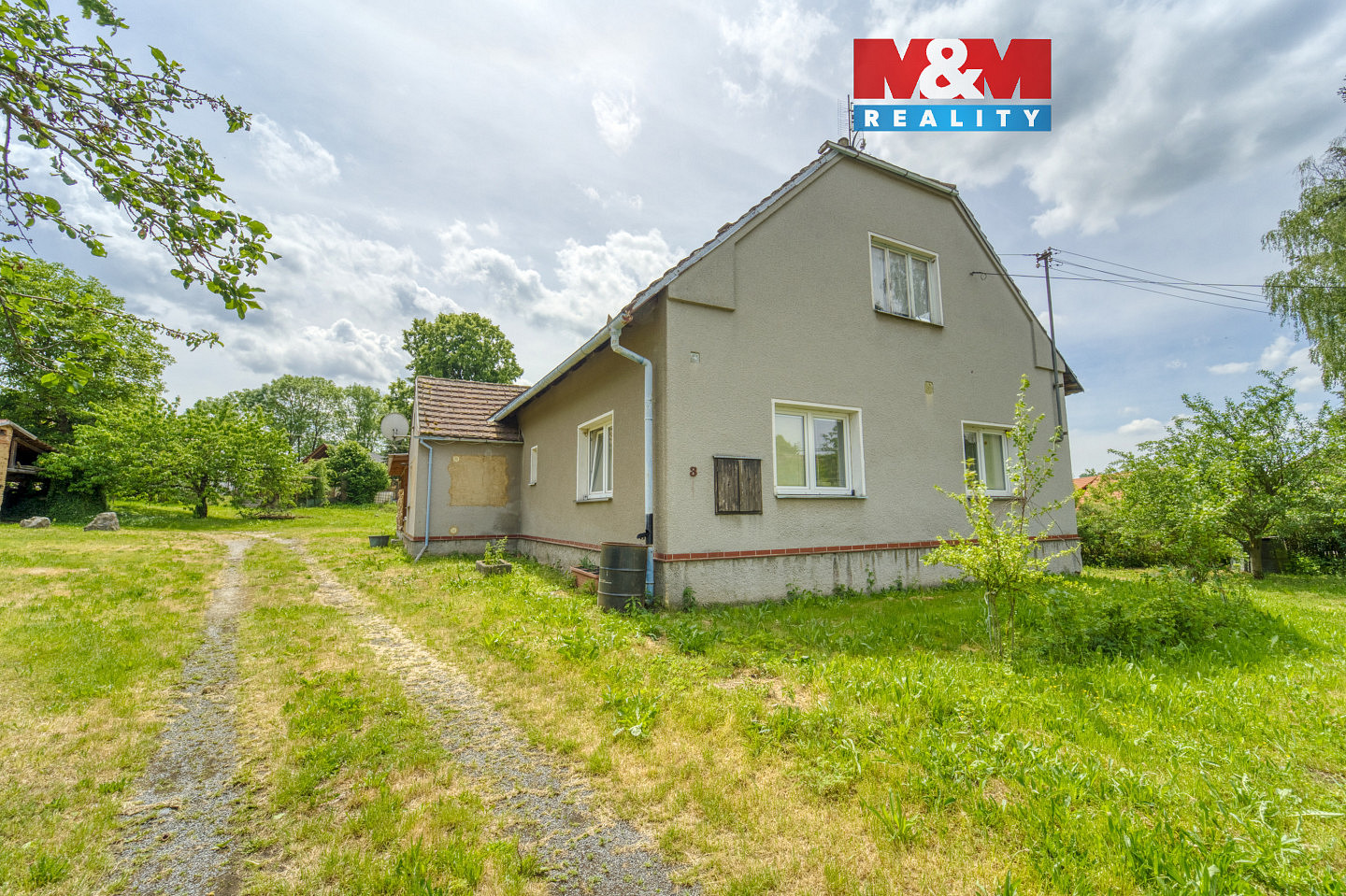 Prodej domu 181 m² s pozemkem 3 933 m²
