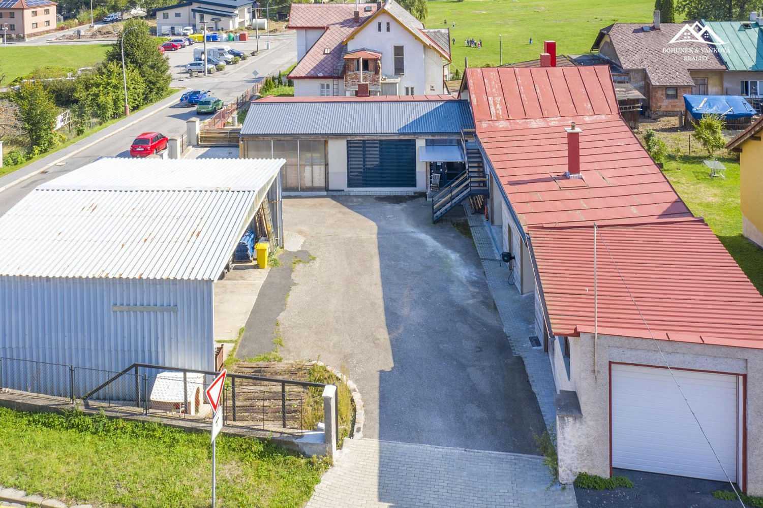 Pronájem výrobních prostor 240 m² – fotografie 2