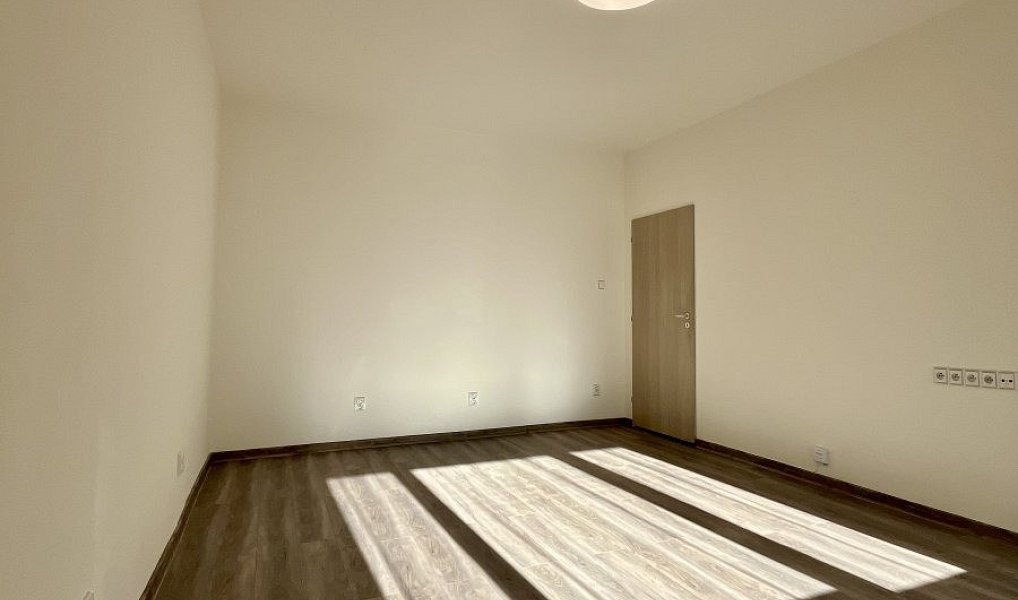 Pronájem bytu 2+1 55 m², Ostrava – náhled fotky 6