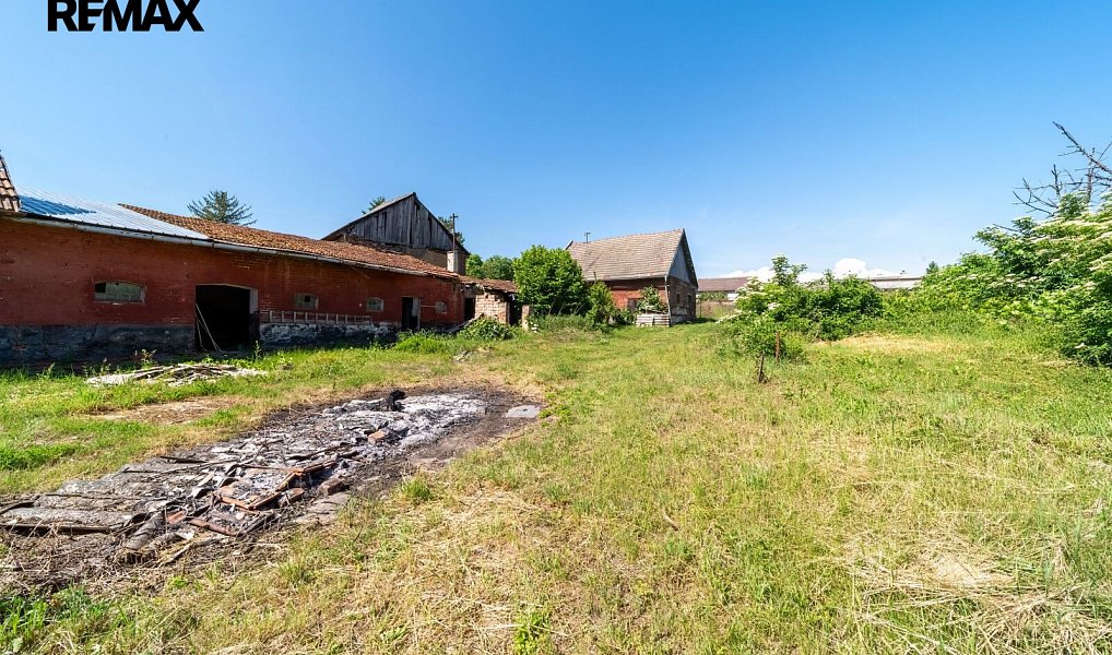 Prodej zemědělského objektu 931 m², Hruška – náhled fotky 11