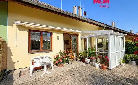 Pronájem domu 55 m² s pozemkem 217 m², U Výmoly, Mochov, okres Praha-východ