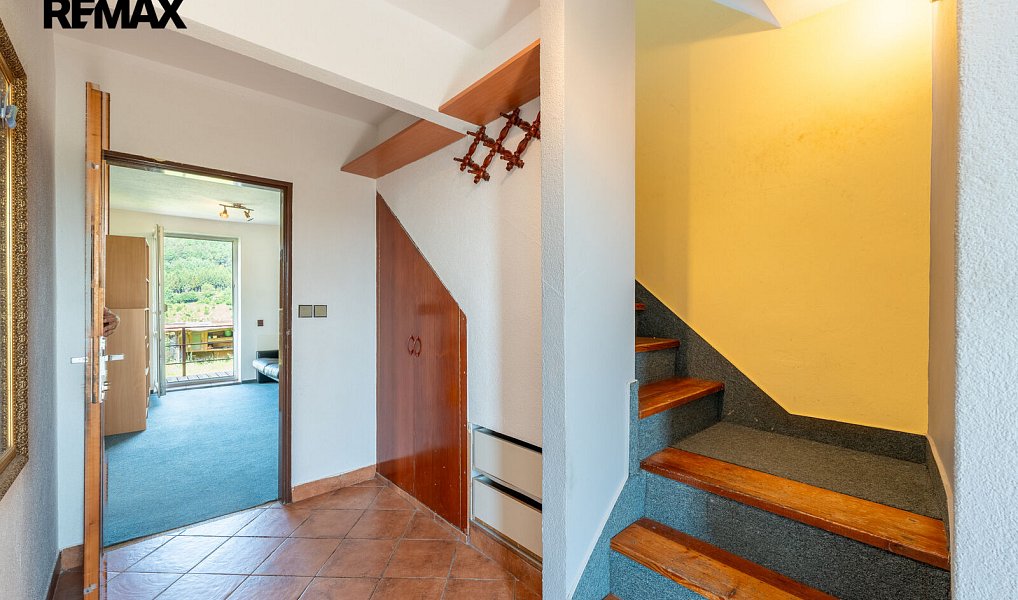 Prodej domu 408 m² s pozemkem 843 m², Pozlovice – náhled fotky 16