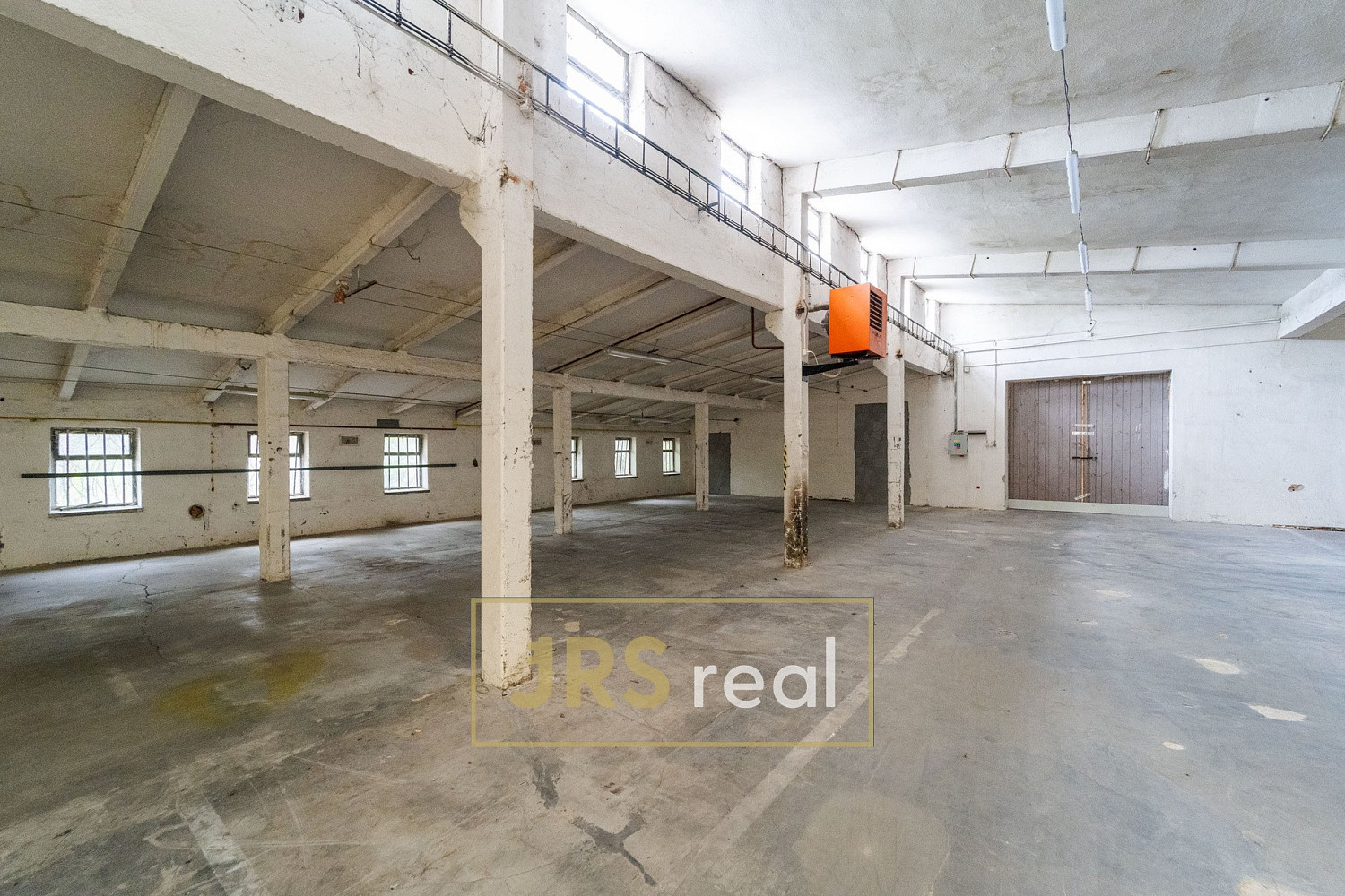 Prodej skladovacích prostor 1 710 m² – fotografie 4