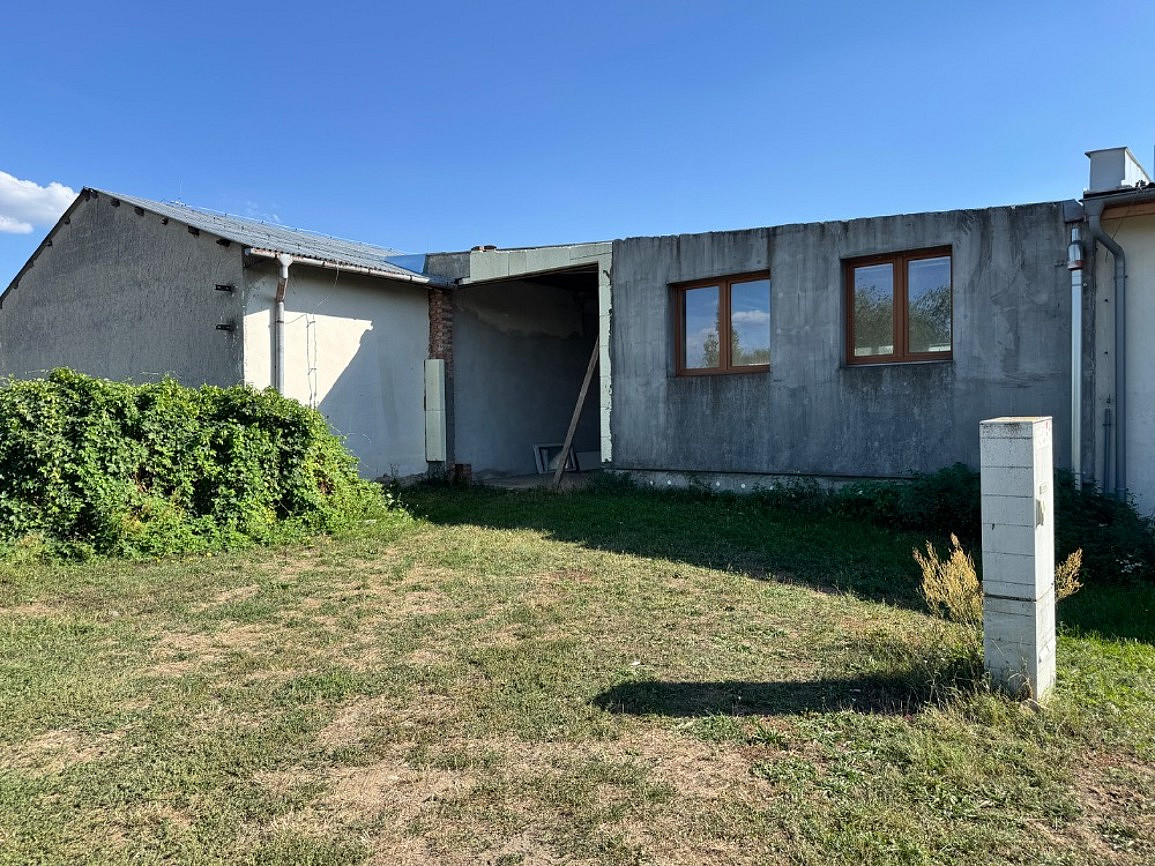 Prodej výrobních prostor 297 m²