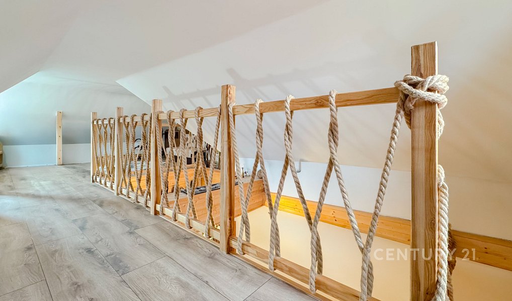 Prodej domu 310 m² s pozemkem 1 492 m², Kubšice – náhled fotky 8