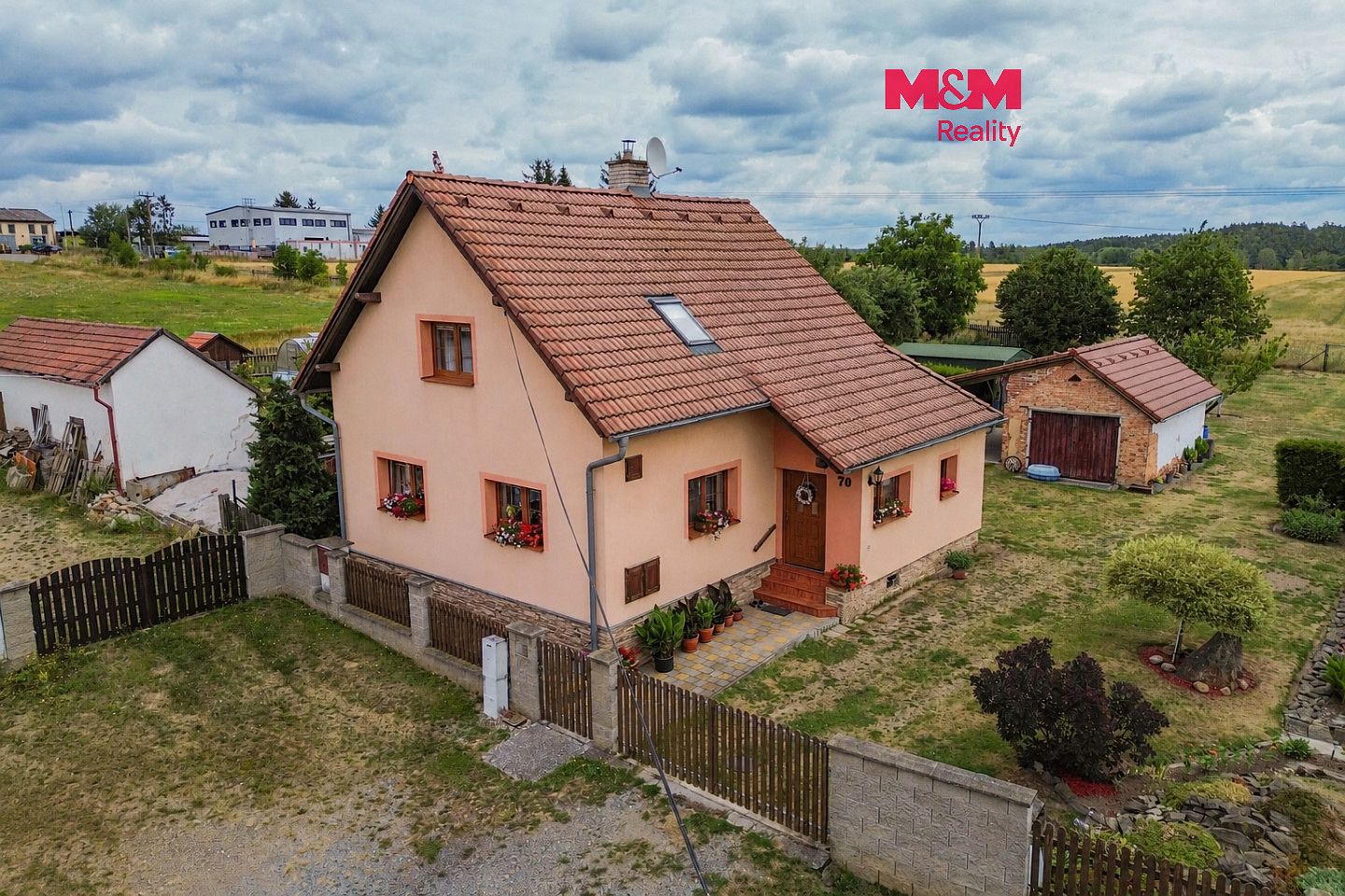Prodej domu 95 m² s pozemkem 1 210 m²